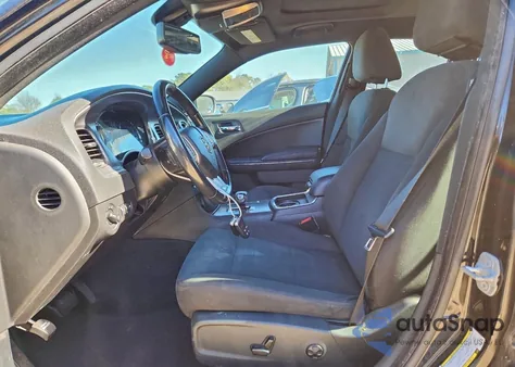 2013 Dodge Charger Sxt z USA, uszkodzony, nr VIN 2C3CDXHG9DH669756